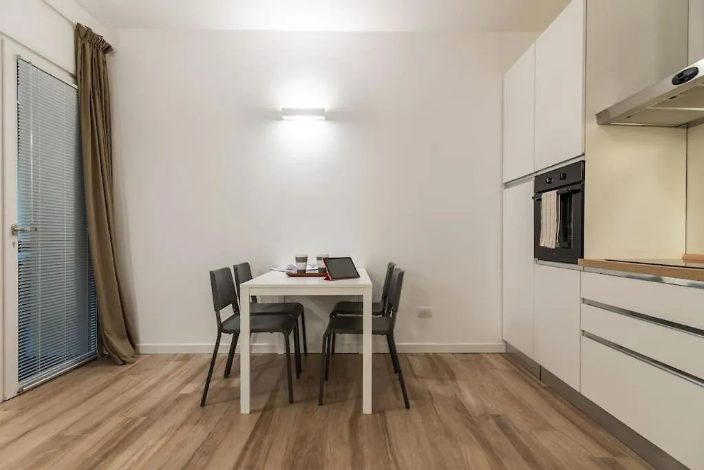 Mora Flexyrent A.C. - Colonne Apartment Milan