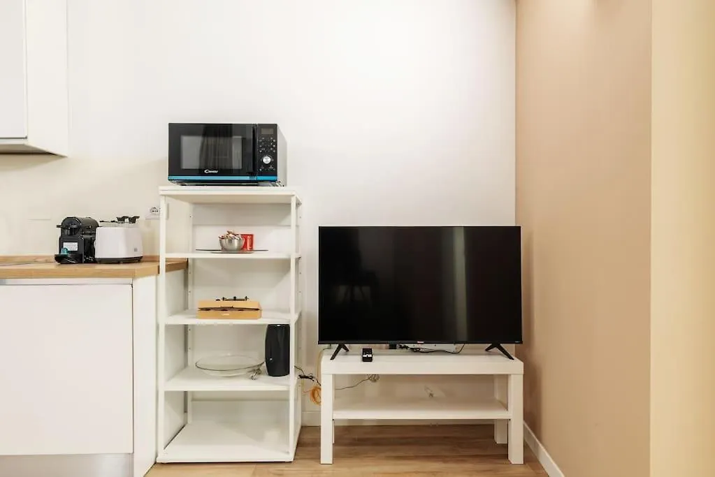 Mora Flexyrent A.C. - Colonne Apartment Milan 0*,  Italy