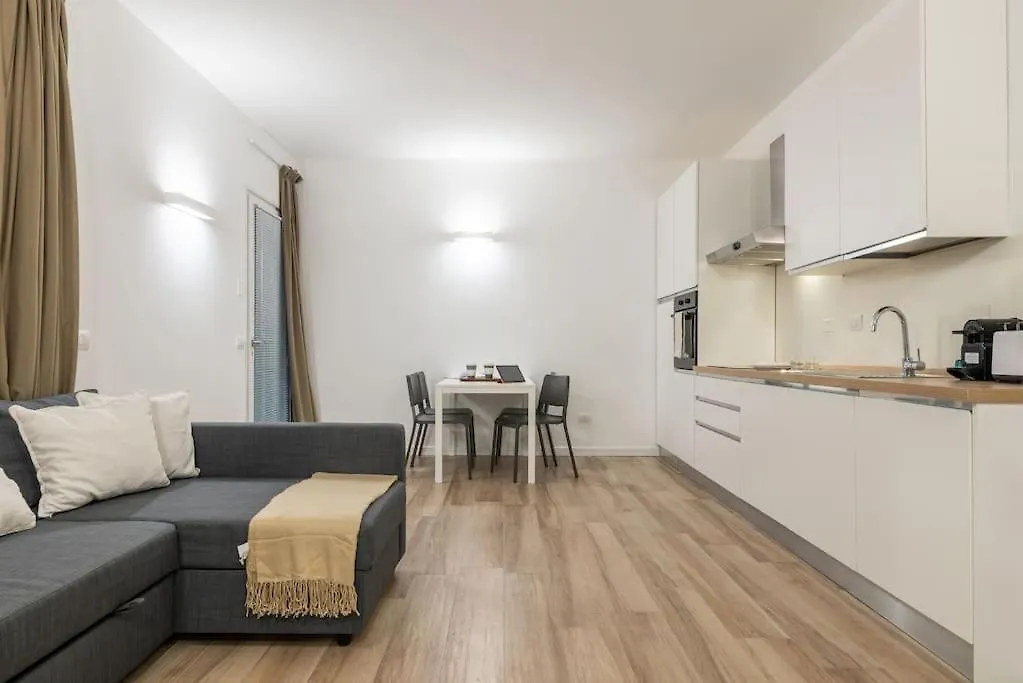 Mora Flexyrent A.C. - Colonne Apartment Milan 0*,  Italy